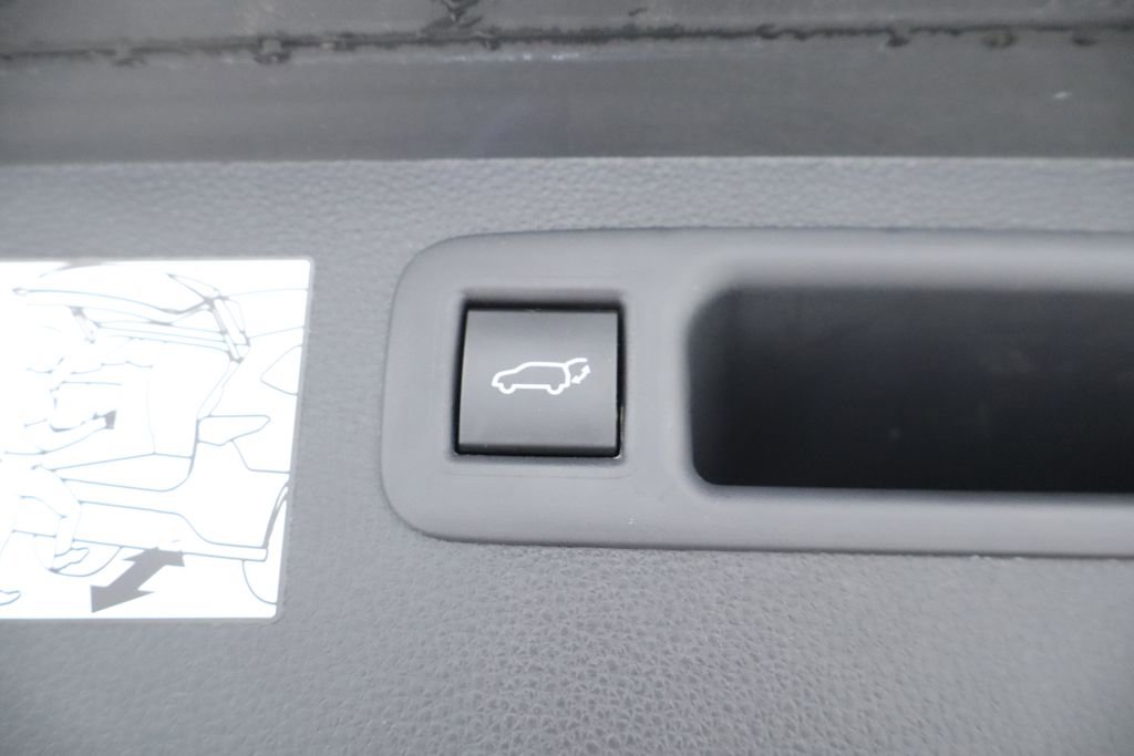 Used 2022 Toyota Highlander Platinum AWD/4WD image 24