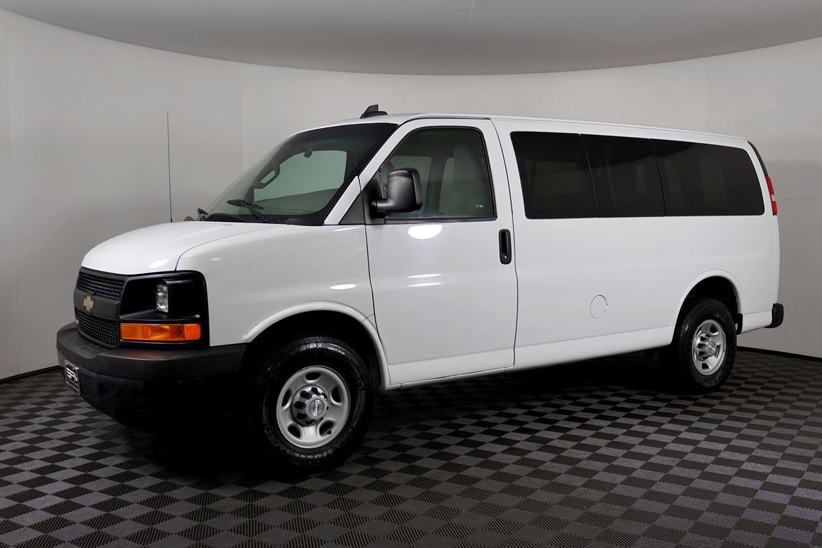 Used 2017 Chevrolet Express 2500 LS RWD image 46