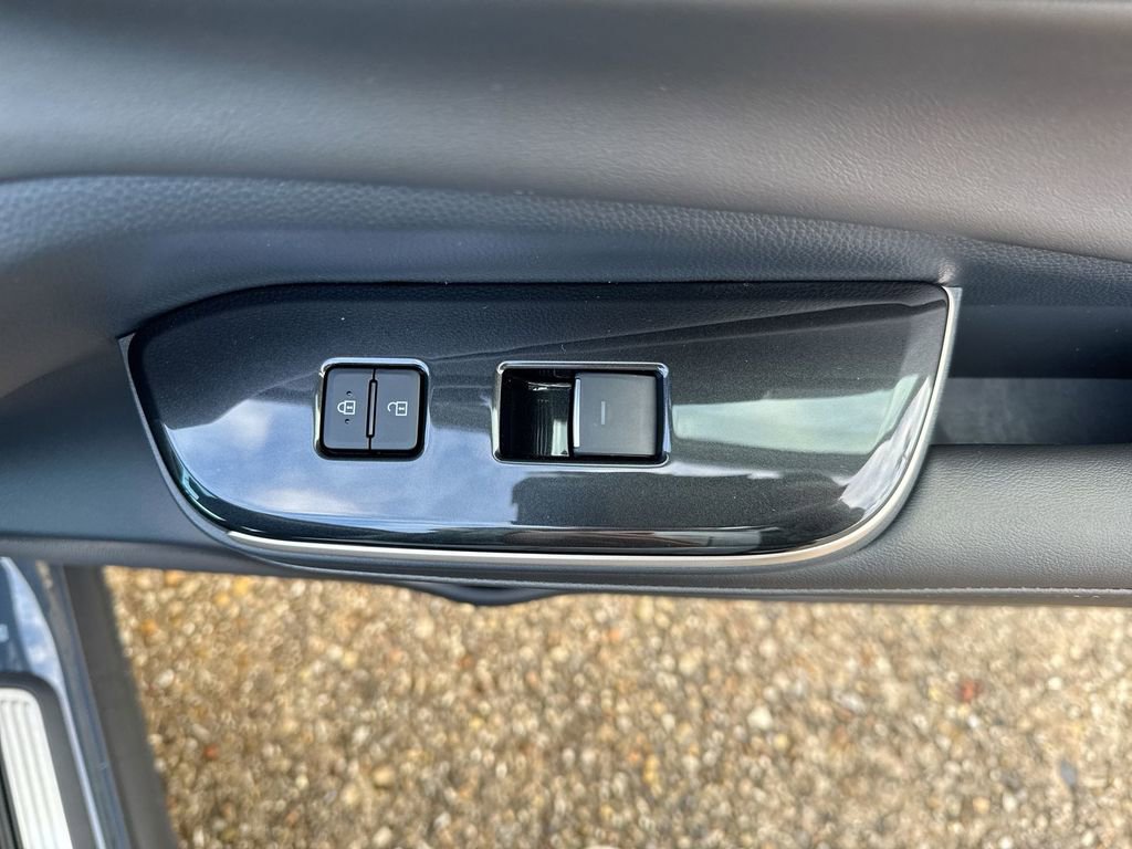 New 2026 Toyota Crown Nightshade image 33