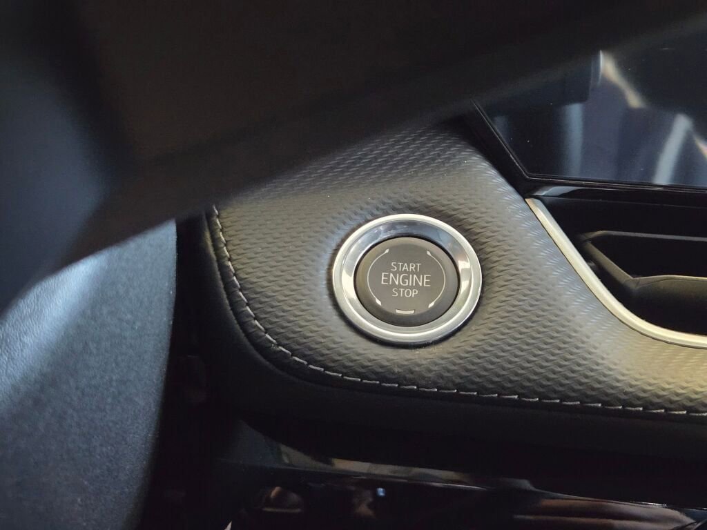 New 2026 Chevrolet Equinox LT w/ Convenience Package II image 20