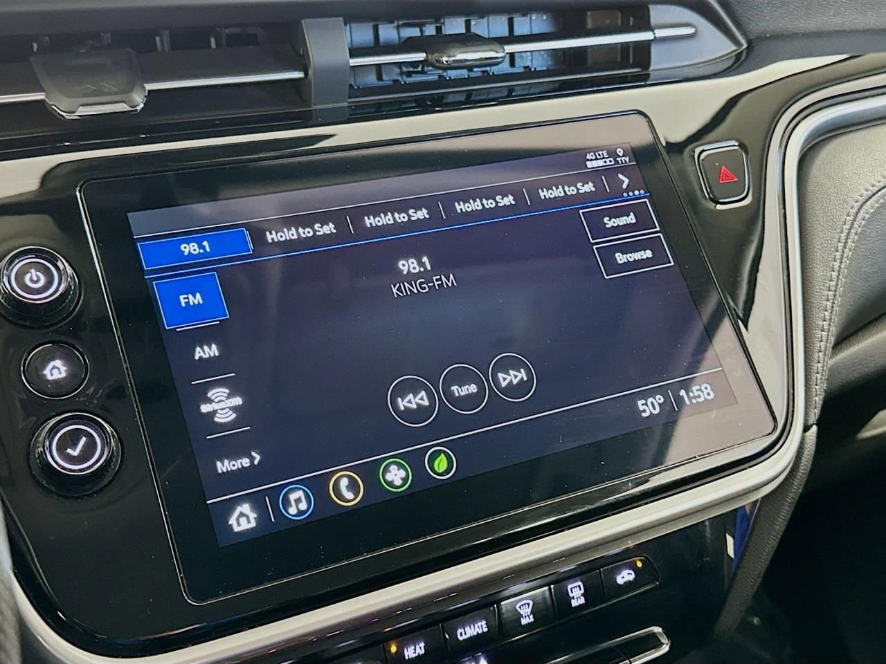 Used 2023 Chevrolet Bolt EUV LT FWD image 33