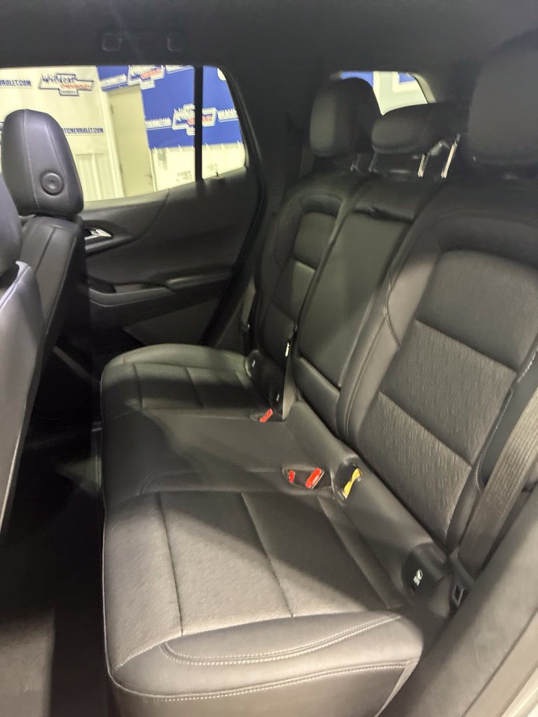 Used 2025 Chevrolet Equinox LT w/ Convenience Package II AWD/4WD image 33
