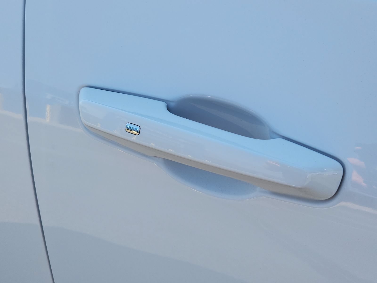 New 2027 Chevrolet Equinox LT w/ Safety and Technology Package FWD image 7