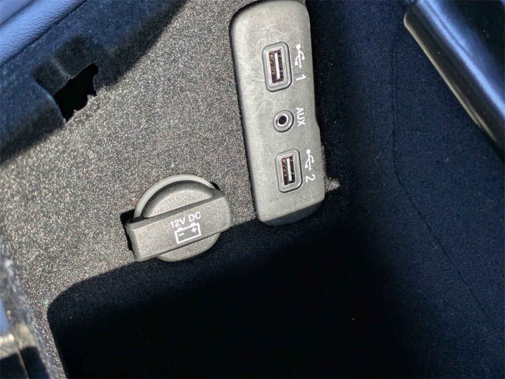 Used 2023 Dodge Challenger R/T image 22