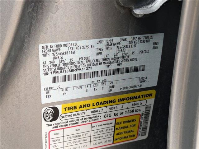 Used 2024 Ford Expedition XLT image 21