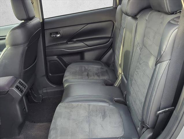 Used 2020 Mitsubishi Outlander SE FWD image 21
