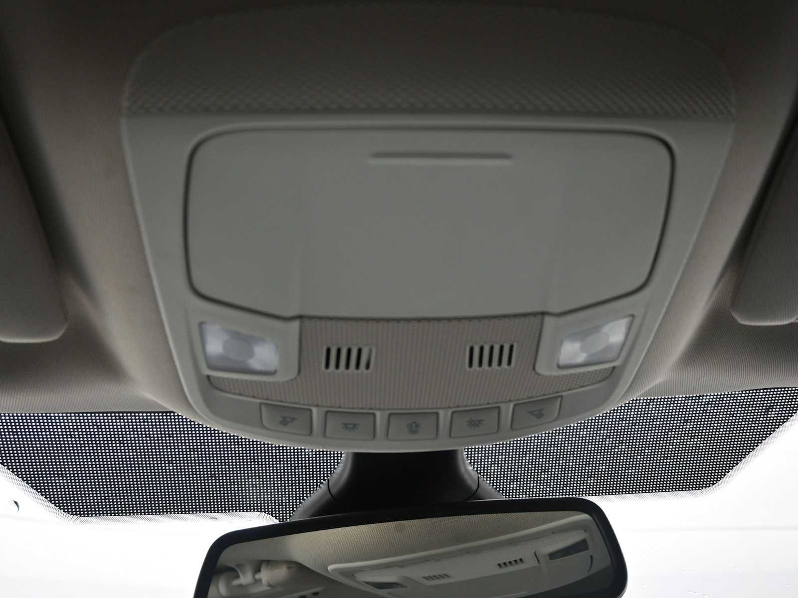 Used 2022 Ford Edge Titanium image 21