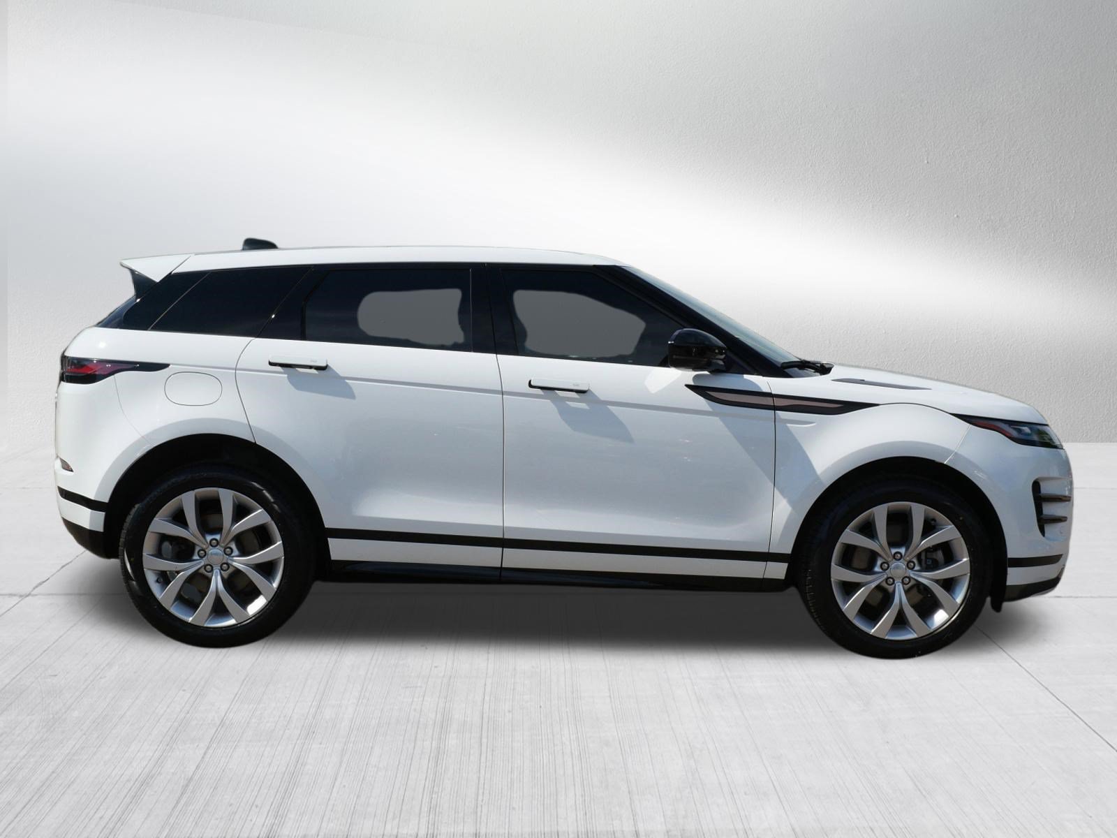 Used 2023 Land Rover Range Rover Evoque R-Dynamic SE AWD/4WD image 6