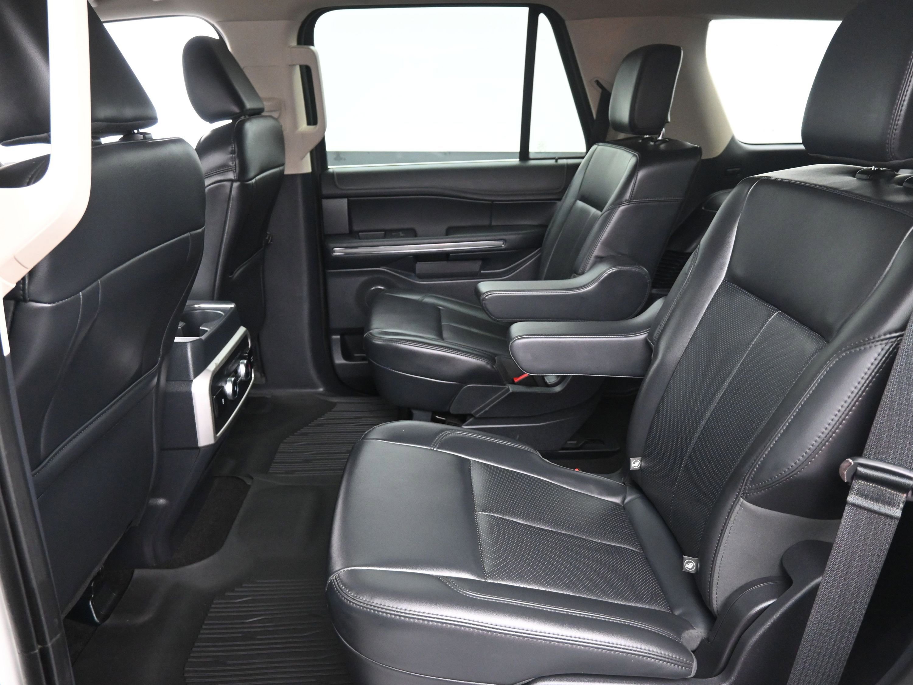Certified 2022 Ford Expedition XLT image 13