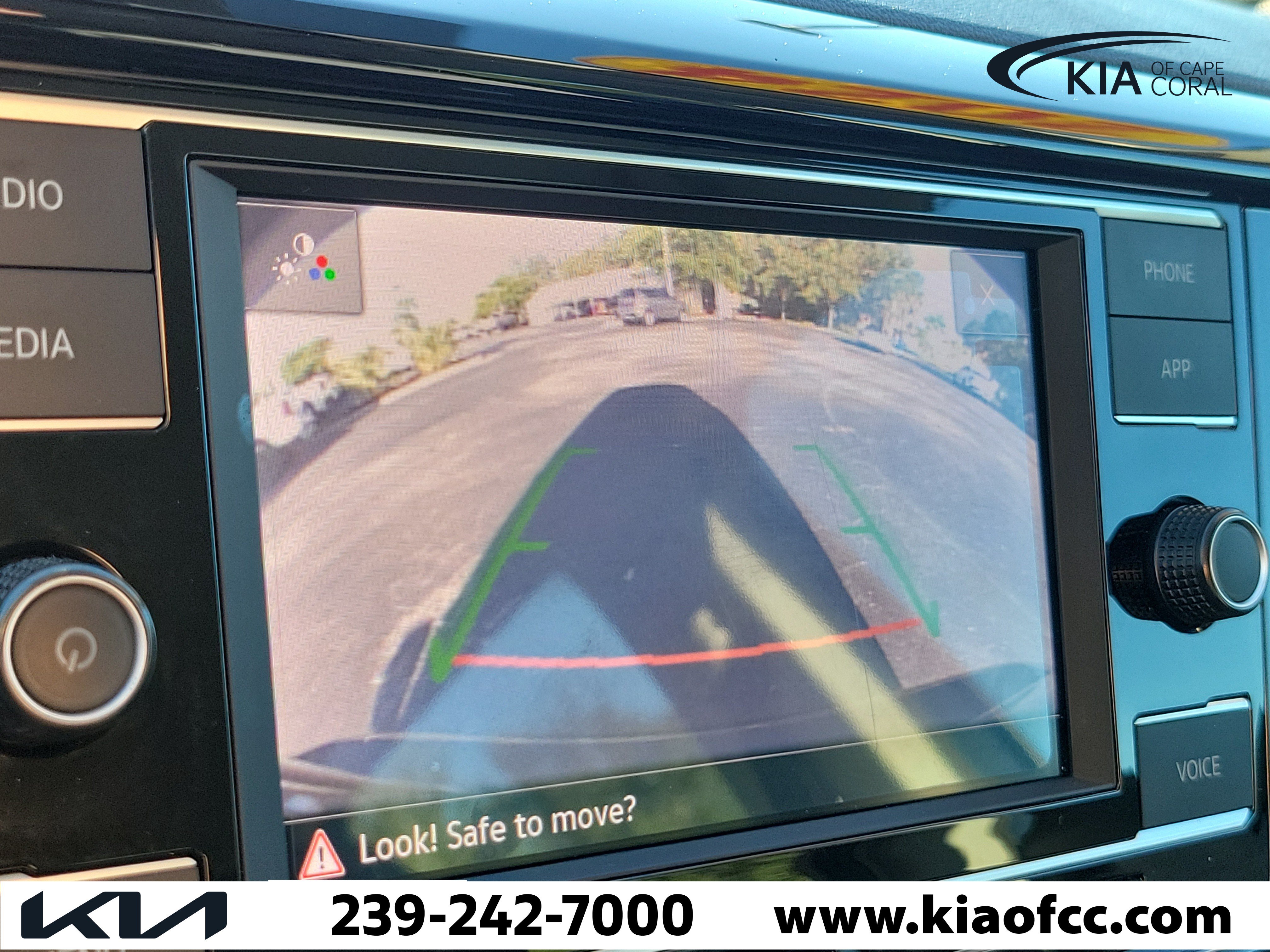 Used 2024 Volkswagen Taos S FWD image 28