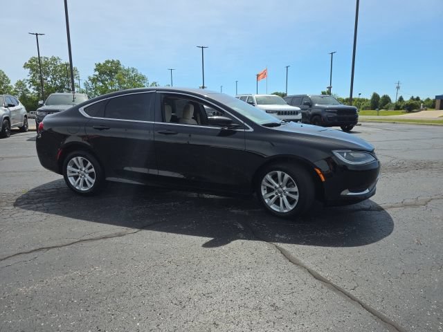 Used 2016 Chrysler 200 Limited FWD image 7