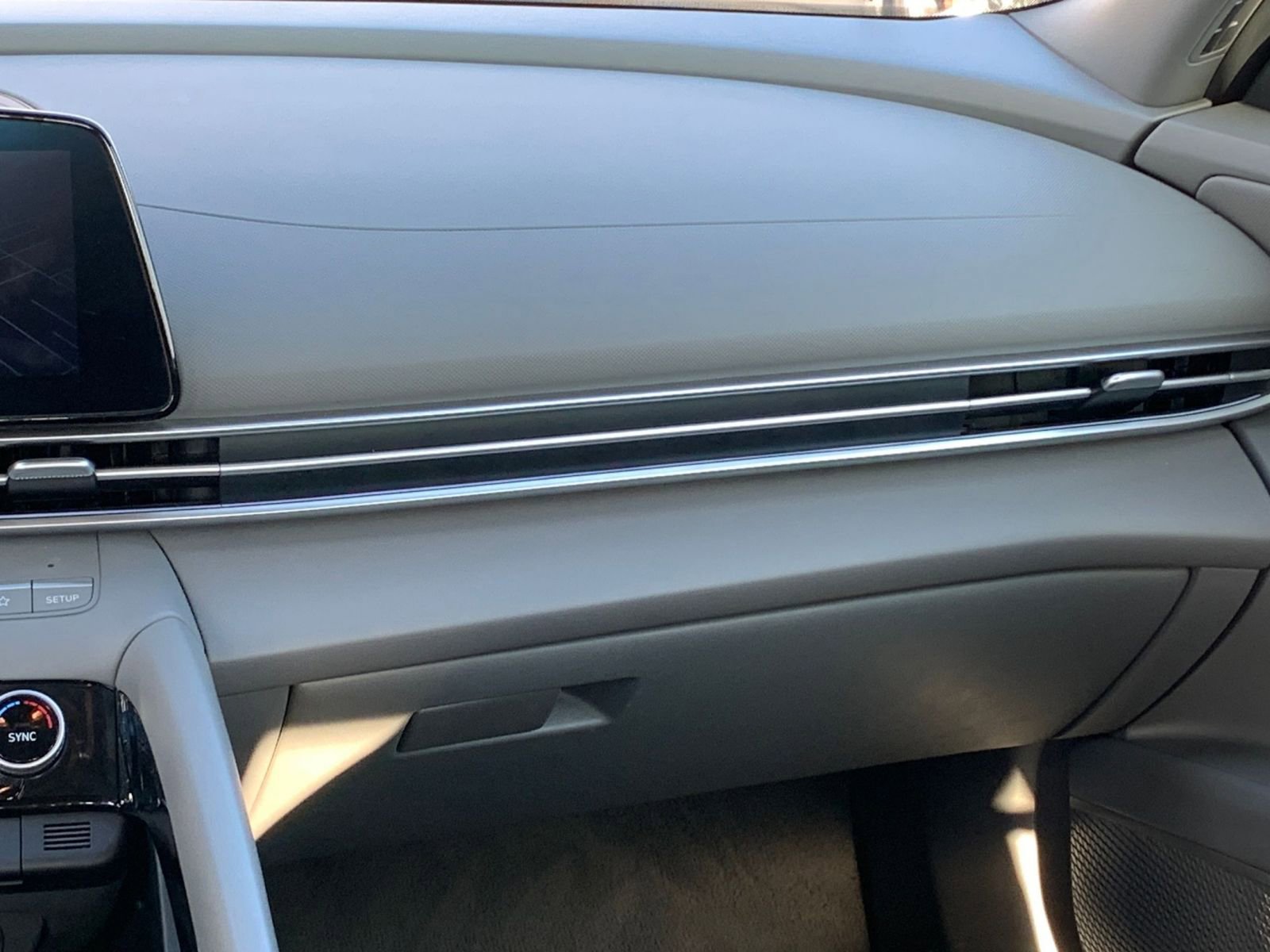 Used 2025 Hyundai Elantra SEL image 34