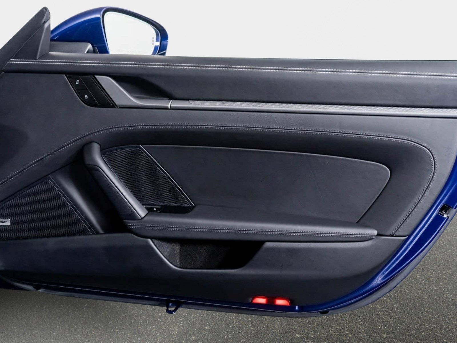 Used 2024 Porsche 911 Carrera 4S w/ Sport Package image 47