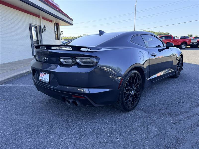 Used 2019 Chevrolet Camaro SS RWD image 5