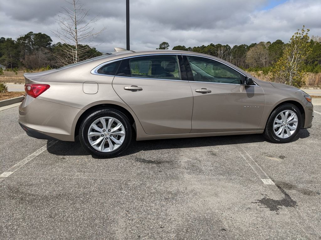 Used 2025 Chevrolet Malibu LT image 18