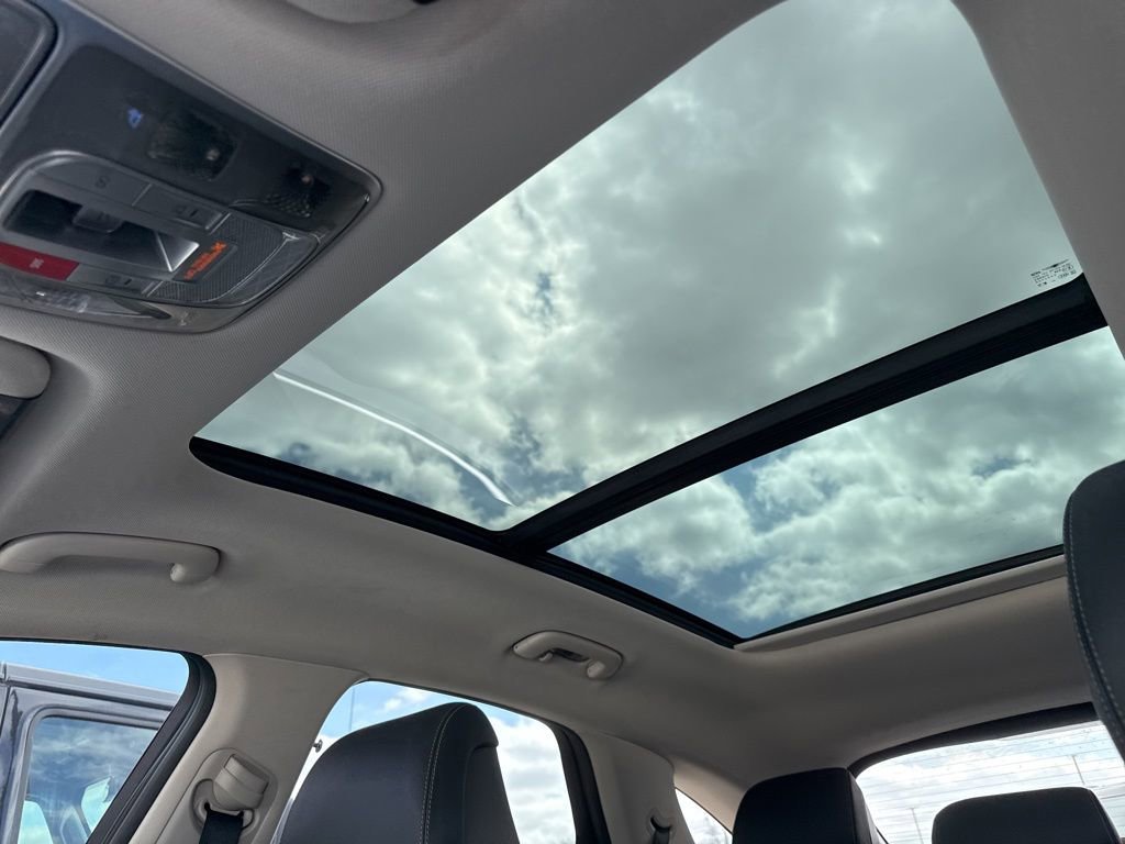 Used 2022 Genesis GV70 2.5T w/ Select Package image 9