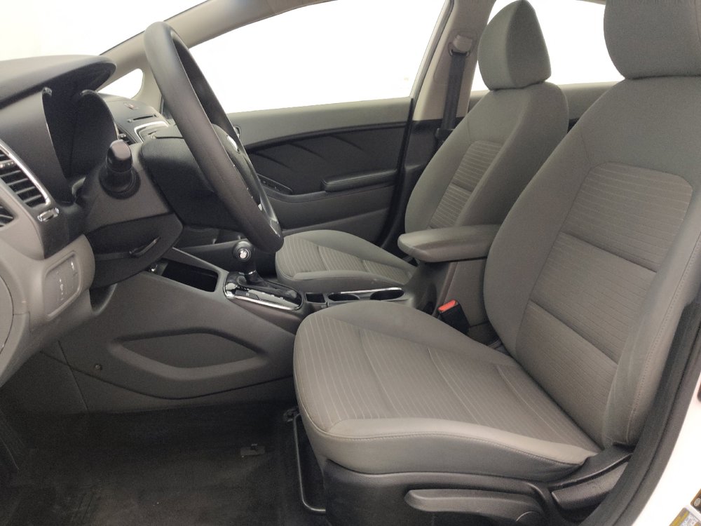 Used 2017 Kia Forte LX w/ LX Popular Package image 17