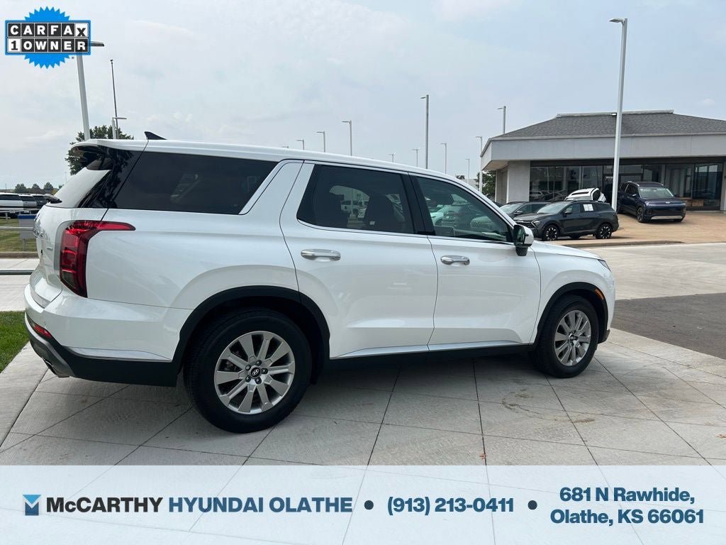 Used 2023 Hyundai Palisade SE AWD/4WD image 17