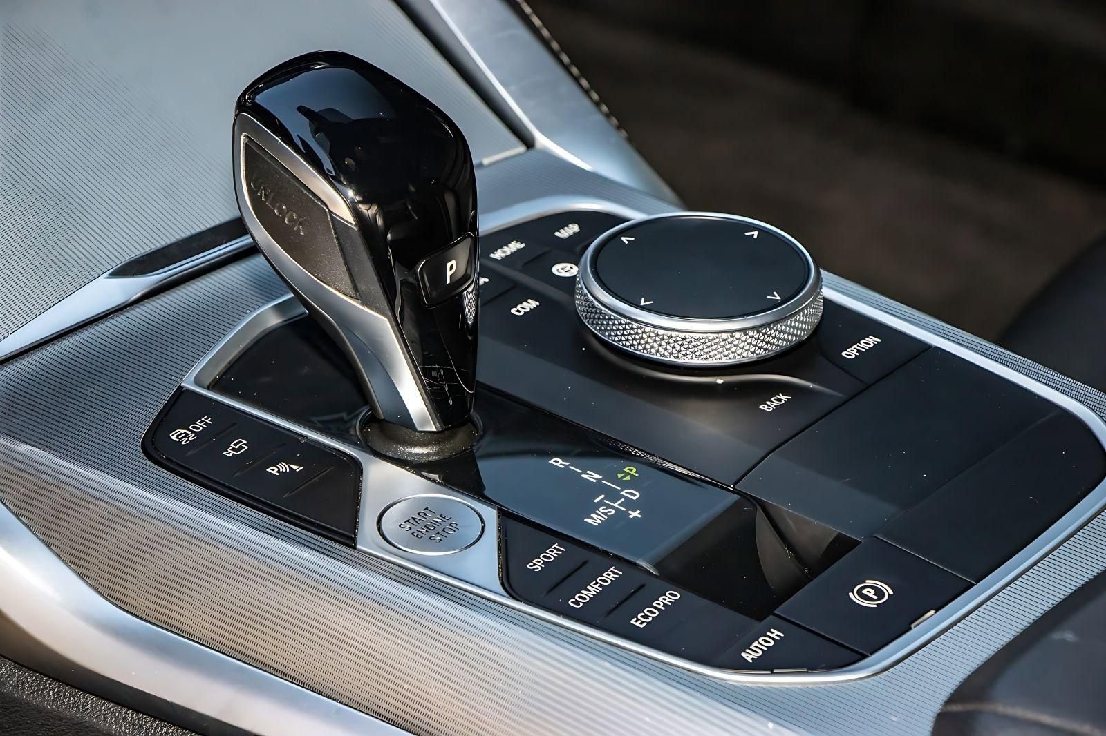 Used 2022 BMW M440i Coupe w/ Premium Package image 18