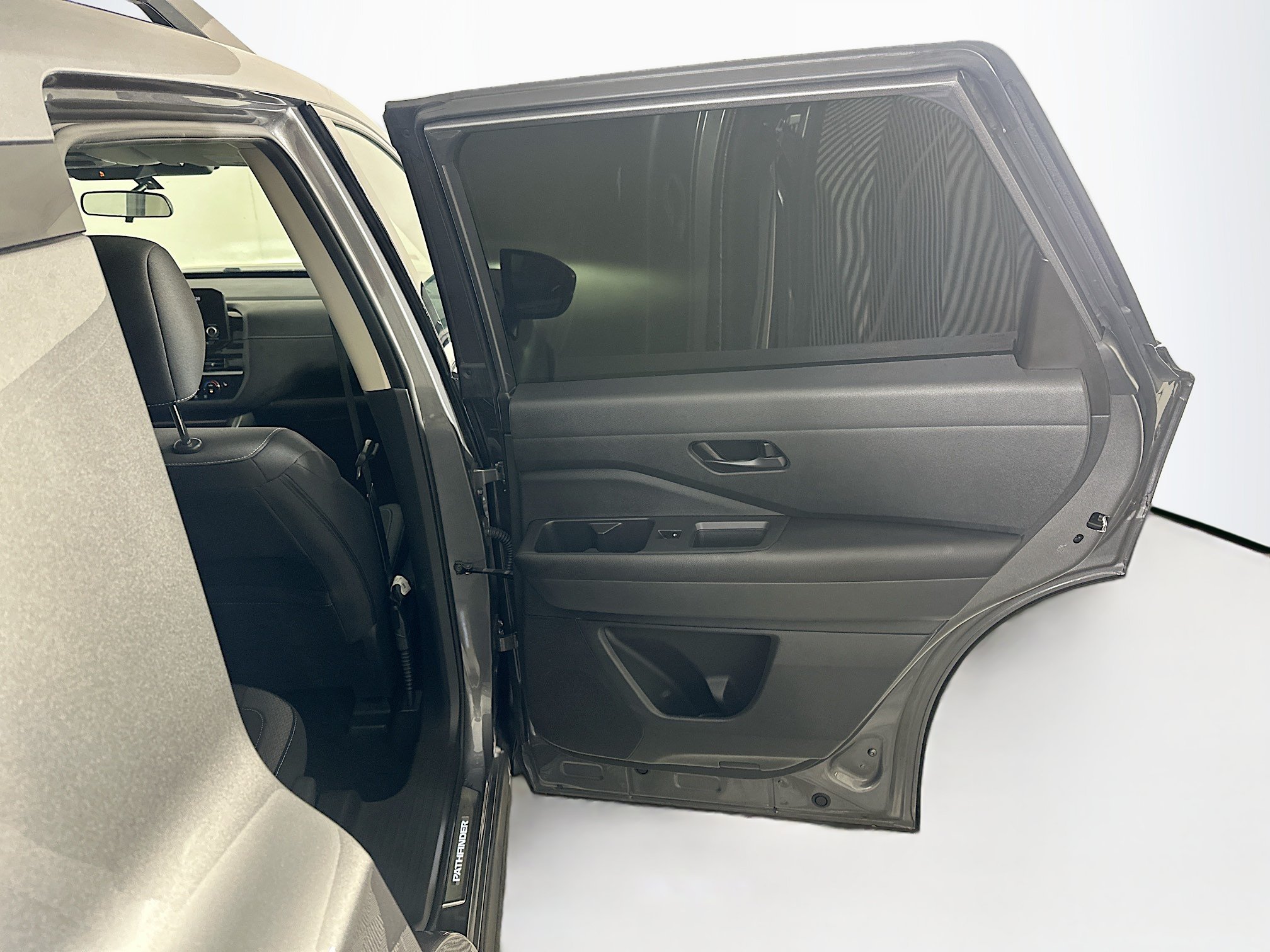 Used 2024 Nissan Pathfinder SV w/ SV Premium Package AWD/4WD image 33