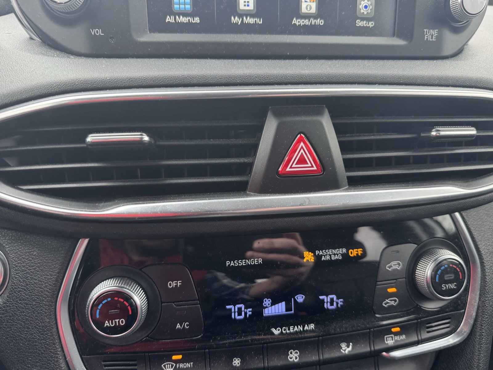 Used 2020 Hyundai Santa Fe SEL image 17