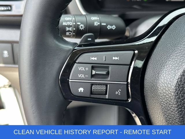 Used 2025 Honda Pilot Touring image 7