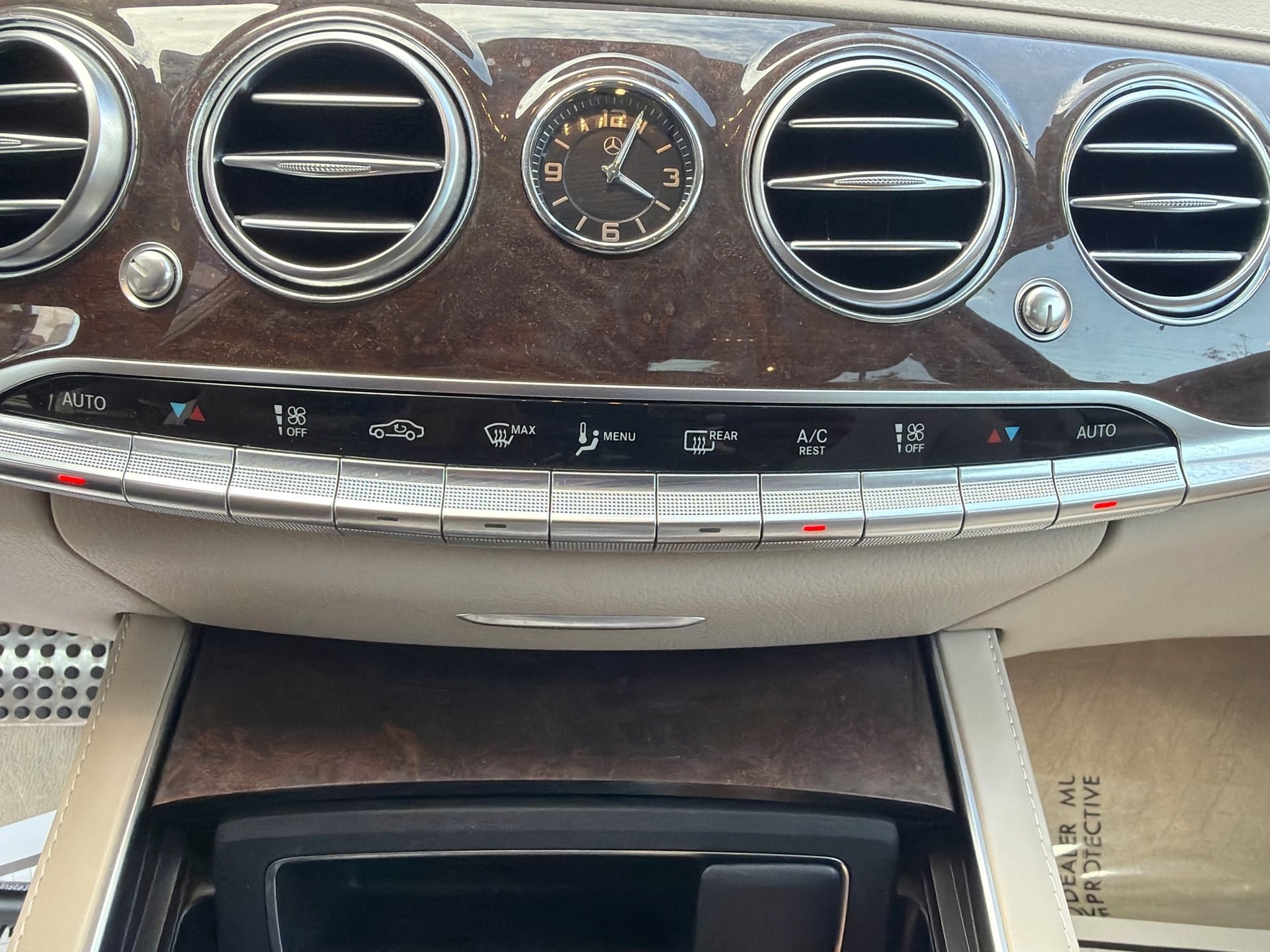 Used 2019 Mercedes-Benz S 560 4MATIC Sedan w/ AMG Line Exterior image 17