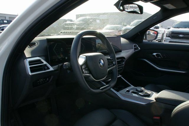 Used 2025 BMW 330i xDrive Sedan image 14