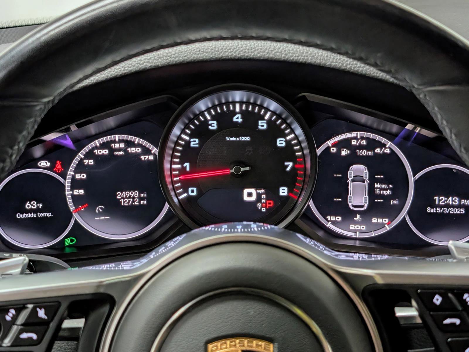 Used 2022 Porsche Cayenne Platinum Edition w/ Premium Package image 33