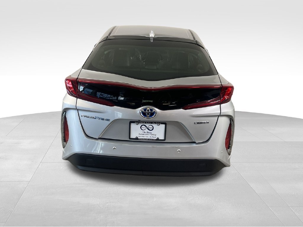 Certified 2022 Toyota Prius Prime Limited FWD image 5