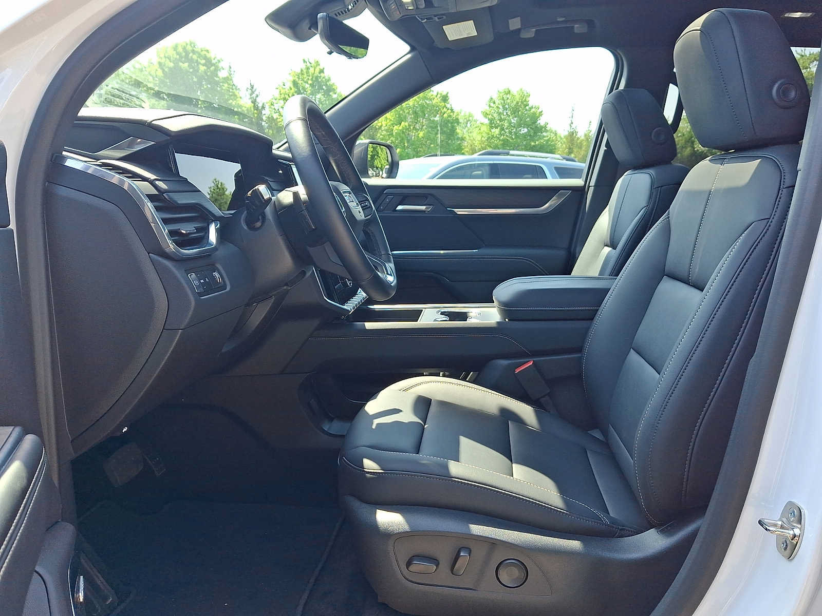 Used 2026 GMC Acadia Elevation w/ Black Edition FWD image 17