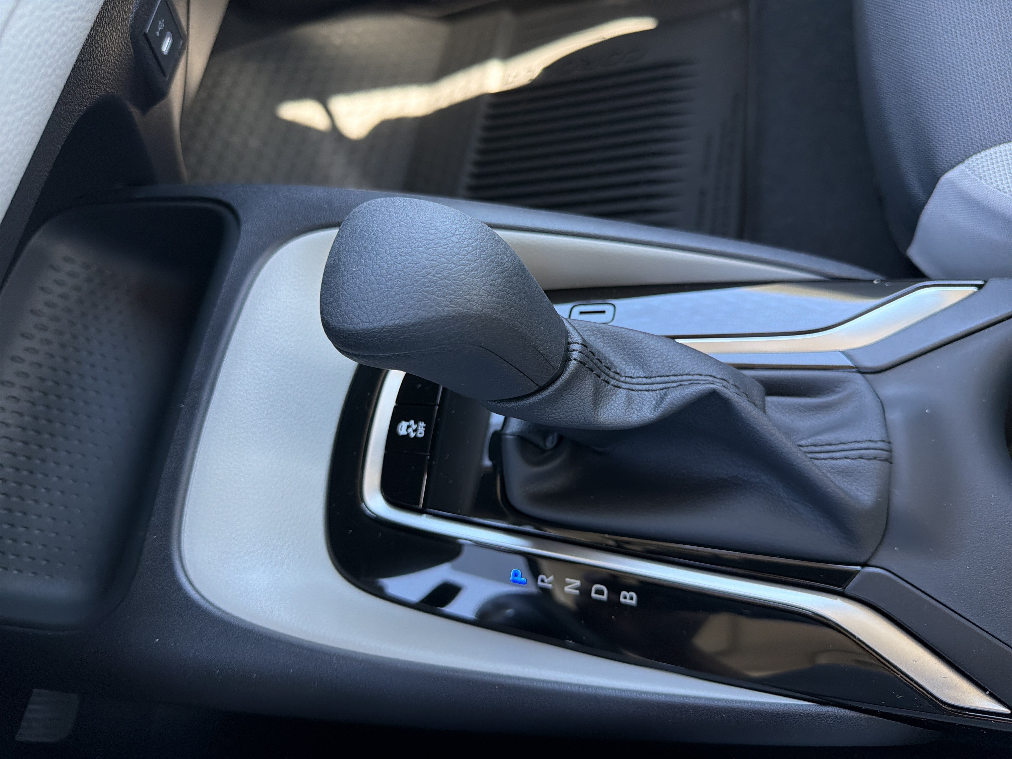 New 2027 Toyota Corolla LE FWD image 25