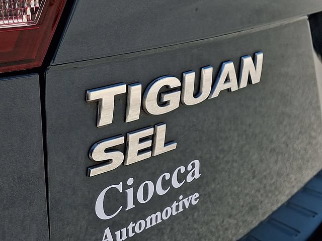 Used 2020 Volkswagen Tiguan SEL AWD/4WD image 30