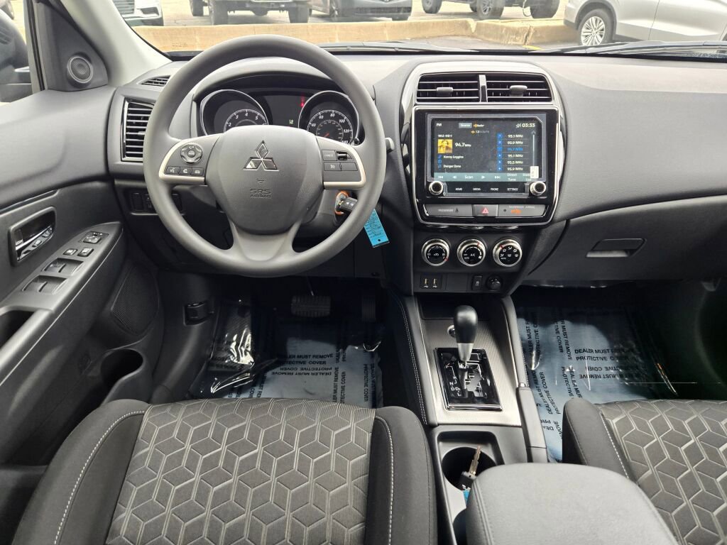Used 2026 Mitsubishi Outlander Sport ES AWD/4WD image 14