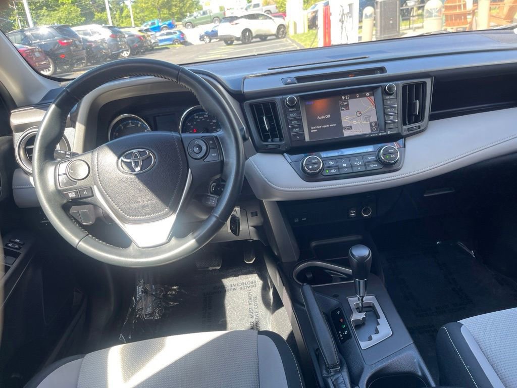 Used 2016 Toyota RAV4 XLE AWD/4WD image 11