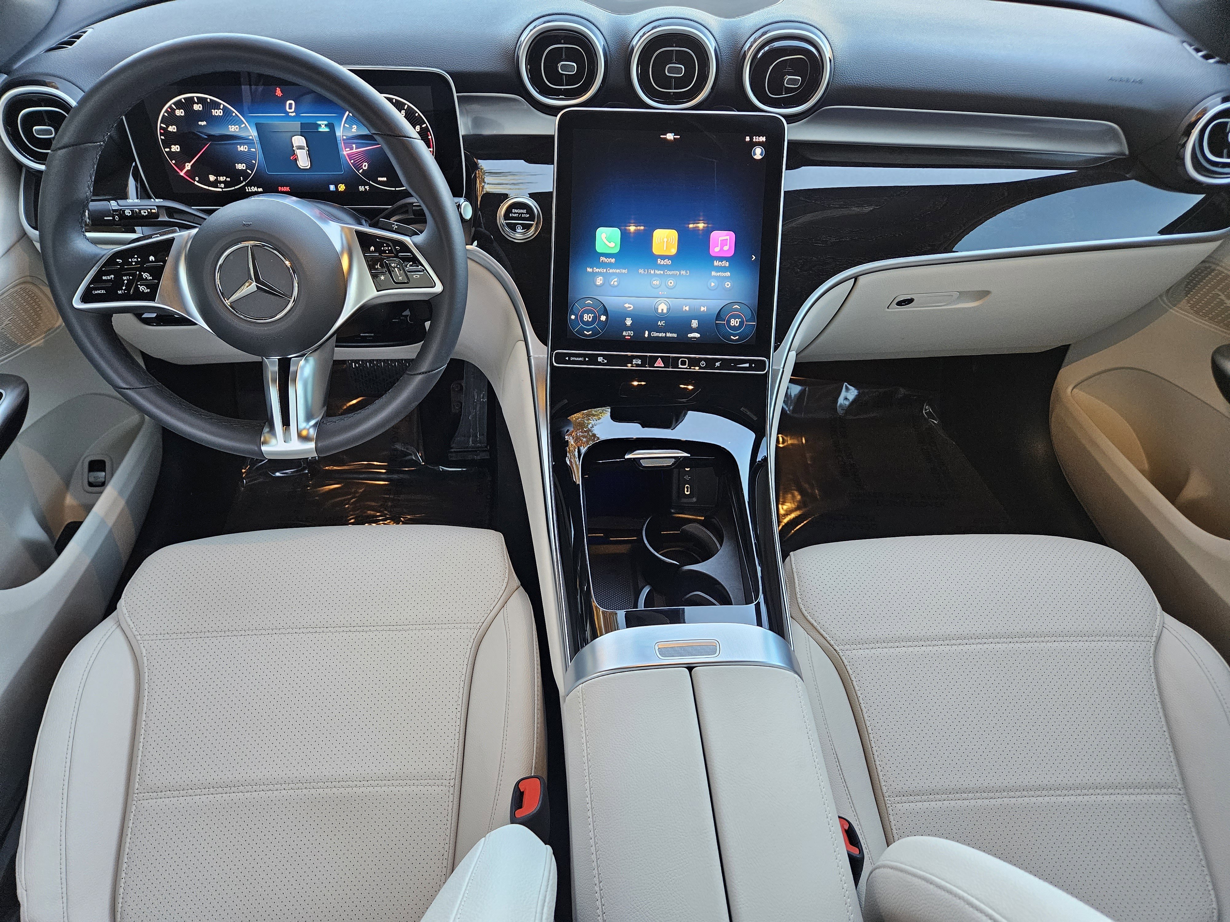 Certified 2025 Mercedes-Benz GLC 300 image 24