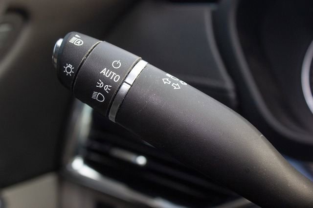 Used 2023 Cadillac XT4 Luxury w/ Cold Weather Package image 26