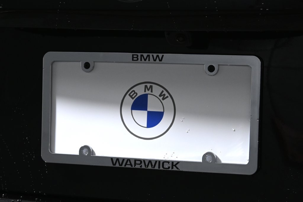 Used 2026 BMW 530i xDrive w/ M Sport Package AWD/4WD image 14