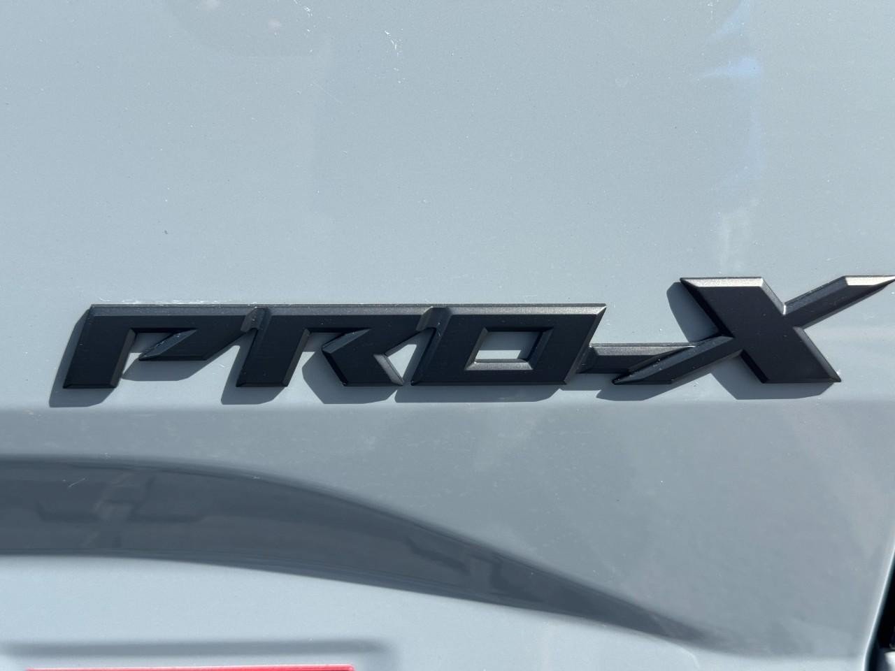 Used 2024 Nissan Frontier Pro-X w/ Pro Convenience Package RWD image 5