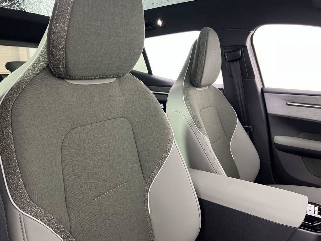 New 2026 Volvo EX30 Cross Country Ultra w/ Protection Package Premier AWD/4WD image 22