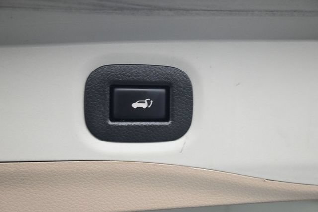 Used 2019 Nissan Rogue SL w/ Premium Package AWD/4WD image 15