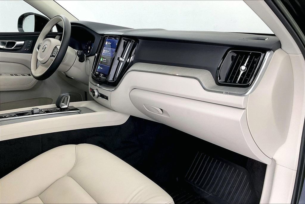 Certified 2023 Volvo XC60 B5 Plus w/ Protection Package Premier image 22