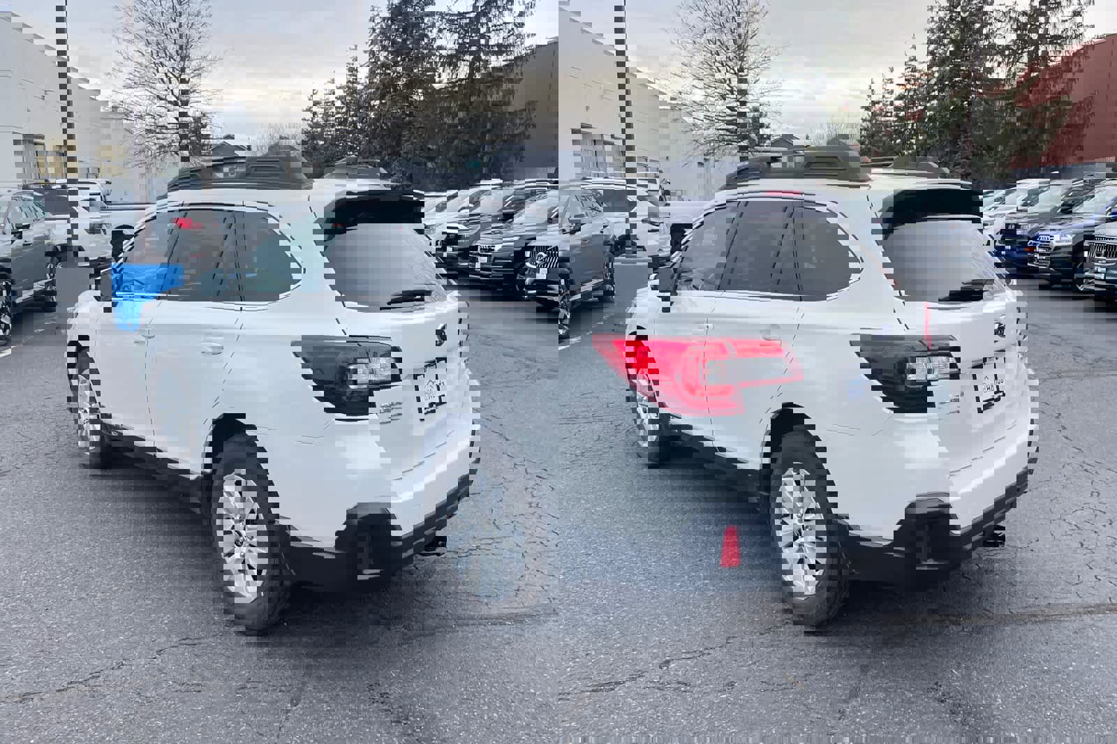 Used 2019 Subaru Outback 2.5i Premium image 6