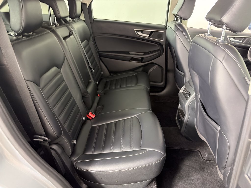 Used 2024 Ford Edge SEL AWD/4WD image 29