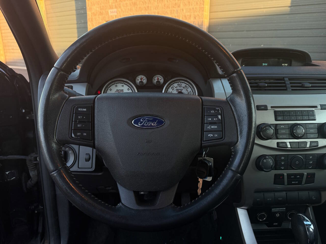 Used 2009 Ford Focus SEL image 9