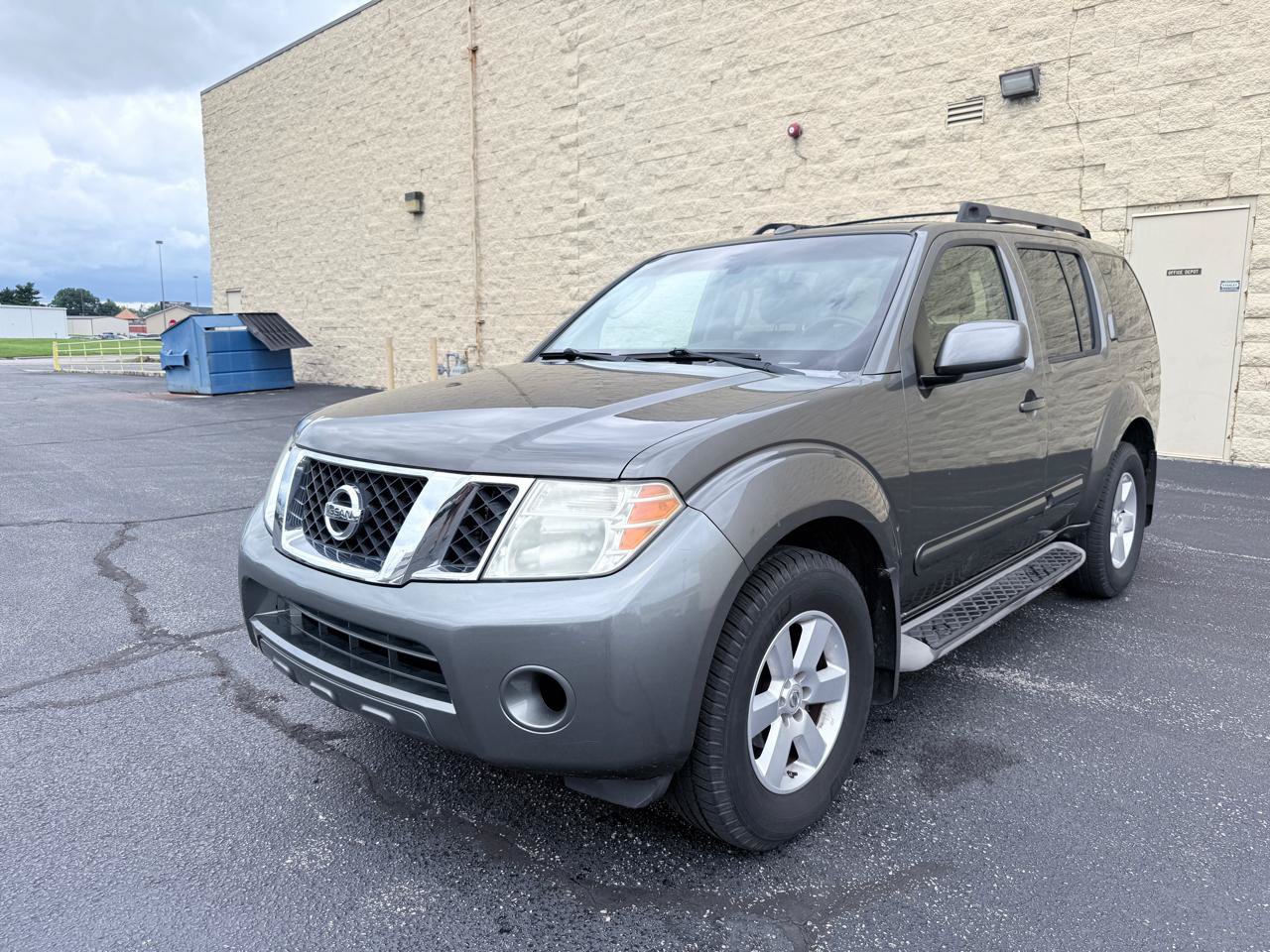Used 2008 Nissan Pathfinder SE w/ Leather Pkg