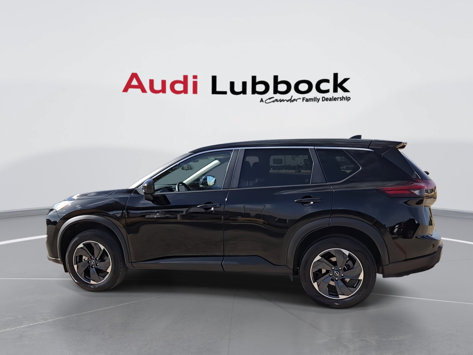 Used 2025 Nissan Rogue SV FWD image 6