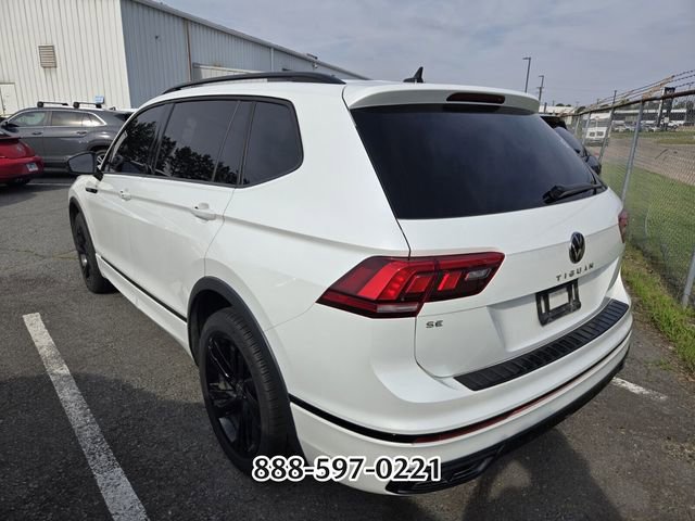 Certified 2023 Volkswagen Tiguan SE R-Line FWD image 4