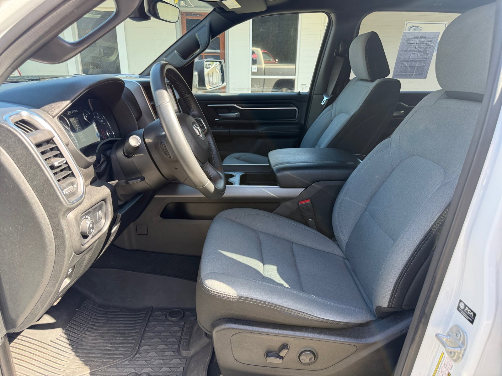 Used 2024 RAM 1500 Big Horn image 27