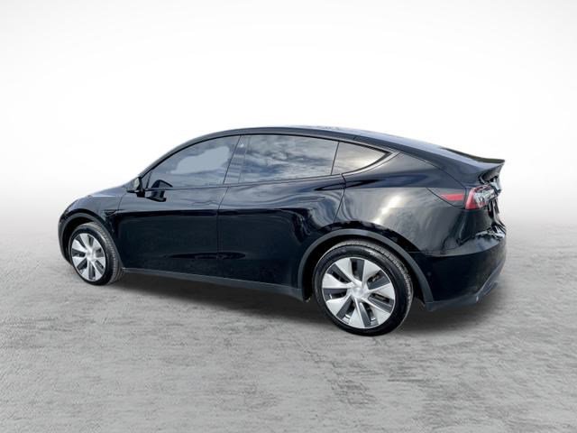 Used 2021 Tesla Model Y Long Range image 5